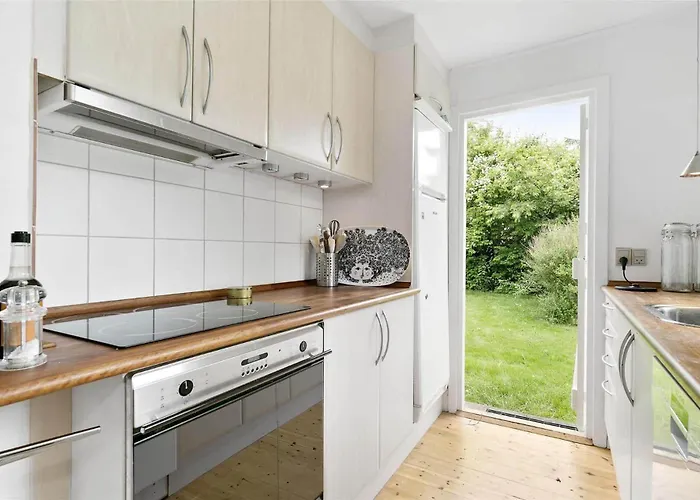 888-tisvildeleje-sankt-helene-vej-14 * Tisvildeleje